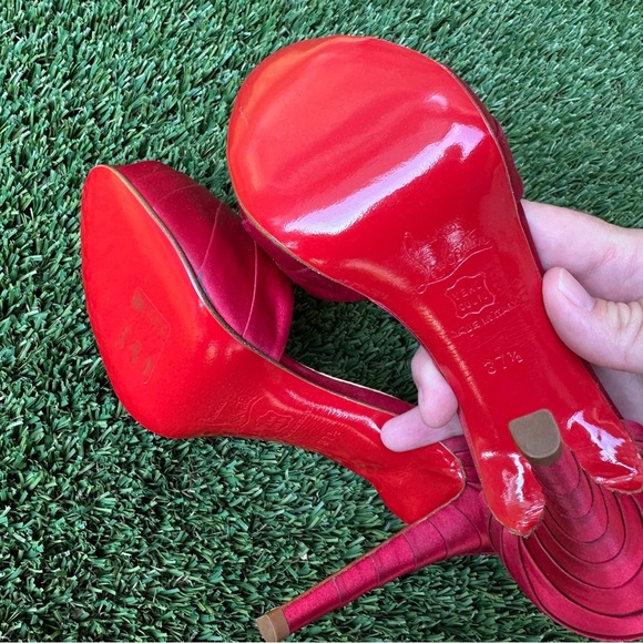 Louboutin Armadillo heels NEW - Picture 6 of 9